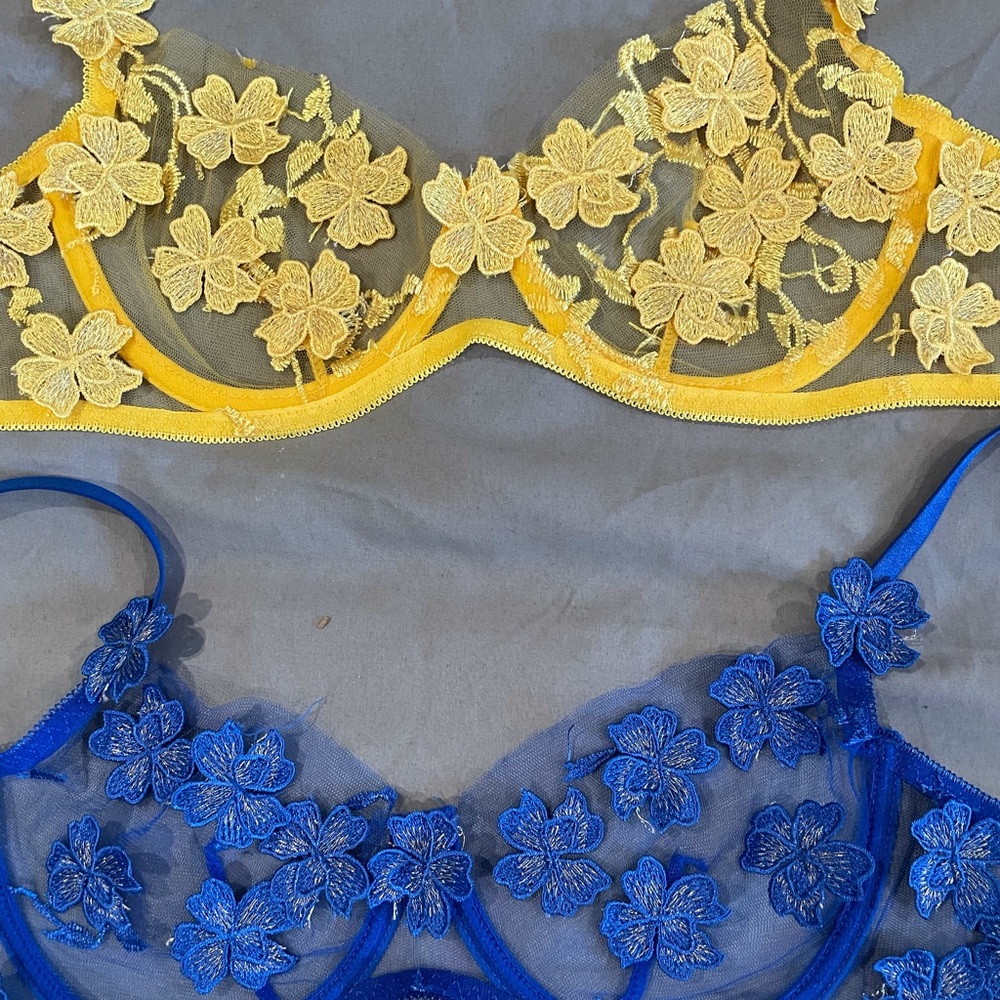 BUNDLE 2 pack- Appliqué lace bras - Picture 6 of 6